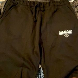 Diamond supply co shorts